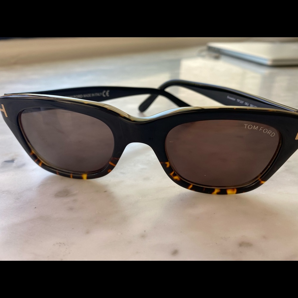 Tom Ford SNOWDON glasses
